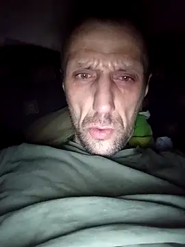 Snapshot of DeafeningCoil590 chatting on 10-25-25, 05:04 DeafeningCoil590 online show from 10-25-25, 05:04