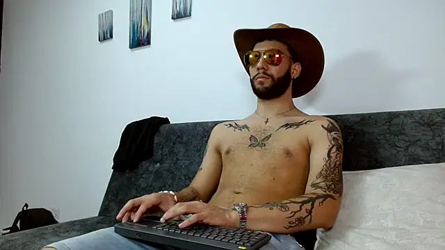 angel kyrozz online show from 10-29-25, 07:26