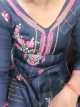 Snapshot of Rita_rani6 chatting on 10-13-25, 03:39 Rita rani6 online show from 10-13-25, 03:39