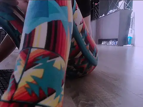 ravy kim online show from 11-06-25, 02:01