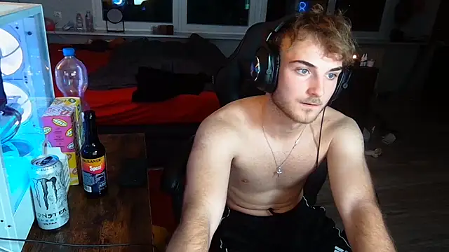 Snapshot of WolkenJunge2006 chatting on 10-05-25, 06:50 WolkenJunge2006 online show from 10-05-25, 06:50