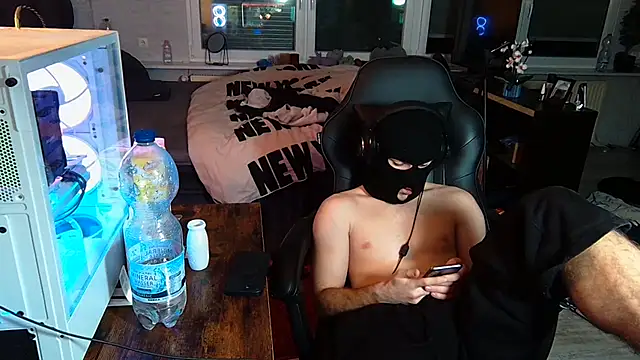 Snapshot of WolkenJunge2006 chatting on 11-02-25, 09:17 WolkenJunge2006 online show from 11-02-25, 09:17