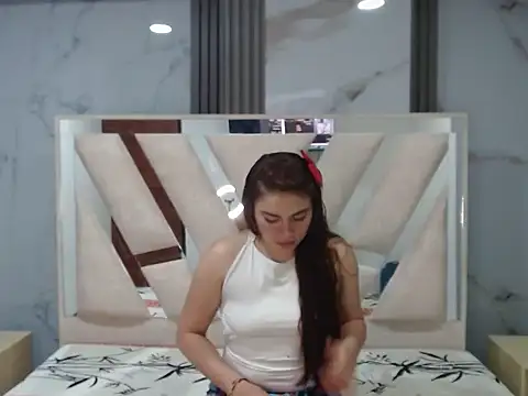 sherycossio202cl online show from 10-19-25, 03:18