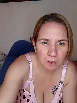 LaceyWestxx online show from 12-17-25, 06:25