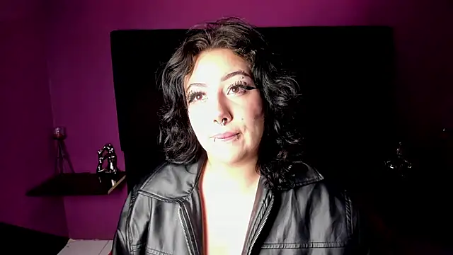 SabbathSinclair online show from 12-01-25, 01:05