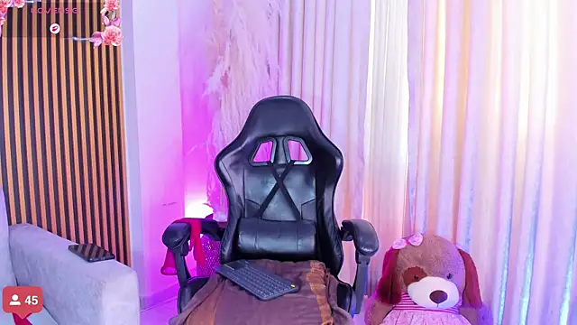 Snapshot of alejagarcia_ chatting on 11-04-25, 09:03 alejagarcia online show from 11-04-25, 09:03