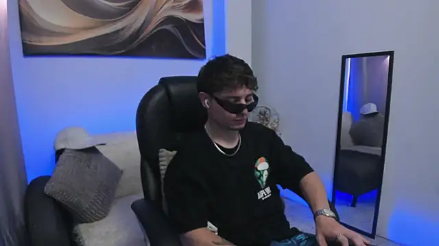 Leoo Miller online show from 02-07-26, 04:49