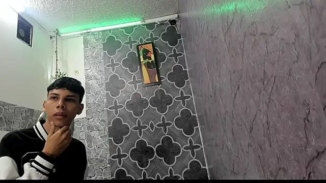 sexyboys cutex18 online show from 03-03-26, 10:04