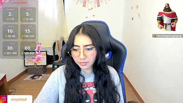 LoveLyy- online show from 04-16-26, 09:15