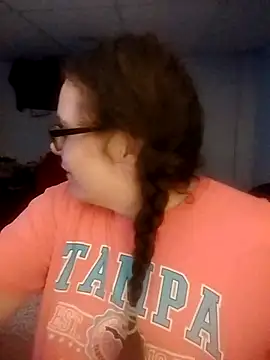 Snapshot of Lauren2012ss chatting on 10-16-25, 02:34 Lauren2012ss online show from 10-16-25, 02:34