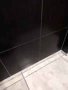 SantiagoB2 online show from 10-16-25, 04:41