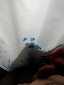 SantiagoB2 online show from 10-28-25, 02:48