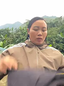 Snapshot of Pii_x chatting on 11-21-25, 01:04 Pii x online show from 11-21-25, 01:04