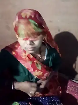 Snapshot of alka5566 chatting on 11-12-25, 04:18 alka5566 online show from 11-12-25, 04:18