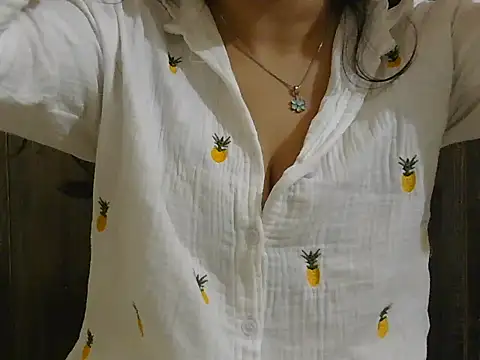 Snapshot of Hot_Meadow chatting on 11-08-25, 07:52 Hot Meadow online show from 11-08-25, 07:52