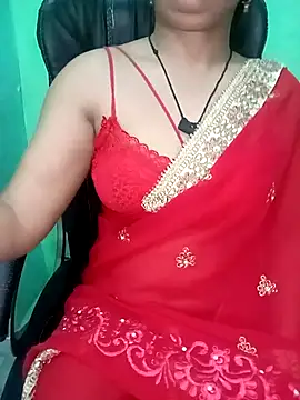 Snapshot of Rashmi_011 chatting on 01-11-26, 11:32 Rashmi 011 online show from 01-11-26, 11:32