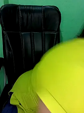 Snapshot of Rashmi_011 chatting on 01-18-26, 11:58 Rashmi 011 online show from 01-18-26, 11:58