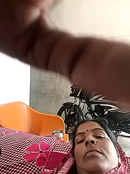 Snapshot of Sapnahot34 chatting on 11-04-25, 05:06 Sapnahot34 online show from 11-04-25, 05:06