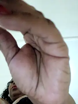 Snapshot of BustyBoobsxXx999 chatting on 10-11-25, 10:52 BustyBoobsxXx999 online show from 10-11-25, 10:52