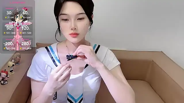 Snapshot of T-TeaR chatting on 04-28-26, 06:29 T-TeaR online show from 04-28-26, 06:29
