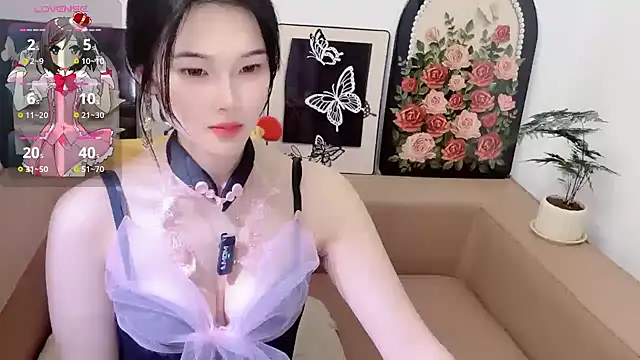 Snapshot of T-TeaR chatting on 05-04-26, 02:40 T-TeaR online show from 05-04-26, 02:40