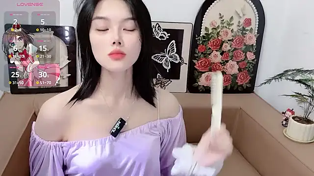 Snapshot of T-TeaR chatting on 06-07-26, 02:37 T-TeaR online show from 06-07-26, 02:37