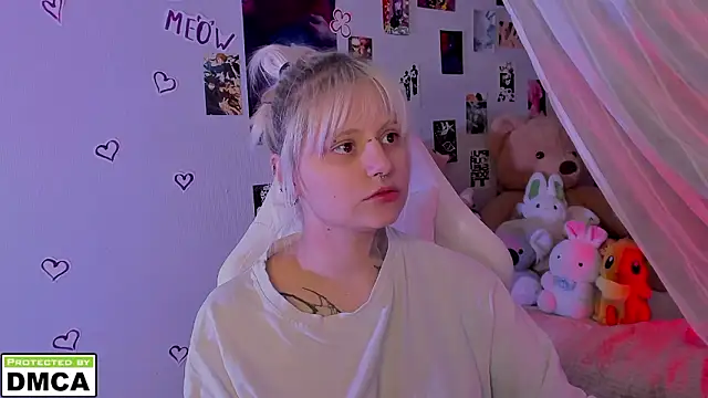 Snapshot of bixxxiz chatting on 02-16-26, 06:42 bixxxiz online show from 02-16-26, 06:42