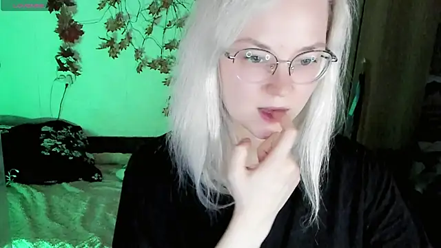 Snapshot of HoneyDazzle chatting on 11-07-25, 07:36 HoneyDazzle online show from 11-07-25, 07:36