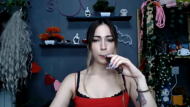 Snapshot of Walleriana chatting on 10-17-25, 09:17 Walleriana online show from 10-17-25, 09:17