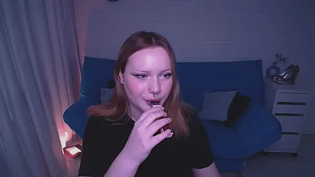 AuroraMour online show from 10-15-25, 02:39