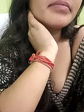 Snapshot of Beautiful_Eye chatting on 12-15-25, 09:19 Beautiful Eye online show from 12-15-25, 09:19