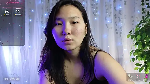 Yoon Mii online show from 10-17-25, 12:19