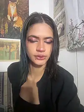 sukulaurens online show from 06-06-26, 02:05
