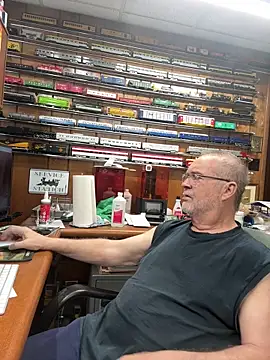 Jcaspen online show from 04-25-26, 01:14