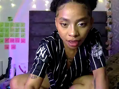 Tina Dance online show from 12-18-25, 07:25