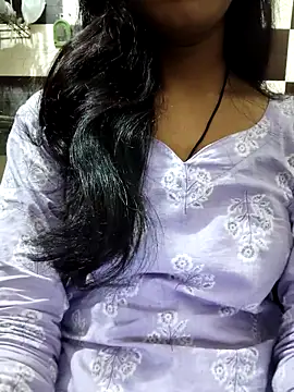 Snapshot of anjali2351 chatting on 10-17-25, 11:18 anjali2351 online show from 10-17-25, 11:18