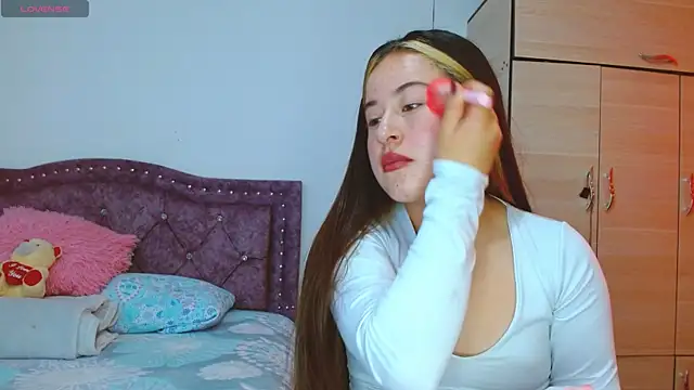 Hanssel tess online show from 10-08-25, 01:53