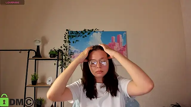 Snapshot of Nuura_Moore chatting on 10-23-25, 12:54 Nuura Moore online show from 10-23-25, 12:54