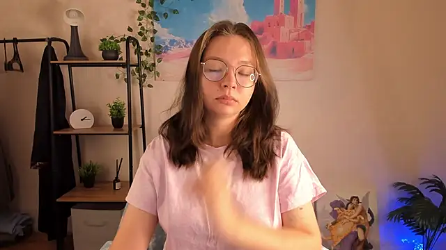 Snapshot of Nuura_Moore chatting on 10-27-25, 12:47 Nuura Moore online show from 10-27-25, 12:47