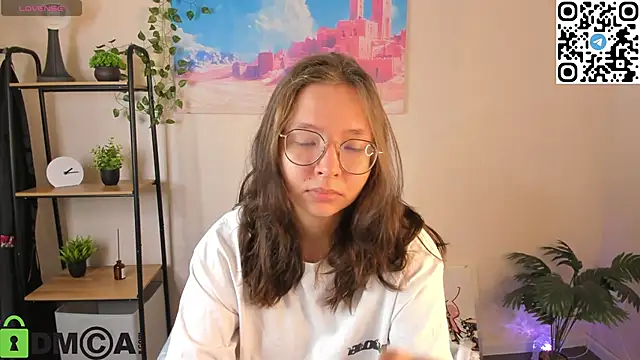 Snapshot of Nuura_Moore chatting on 10-31-25, 01:06 Nuura Moore online show from 10-31-25, 01:06