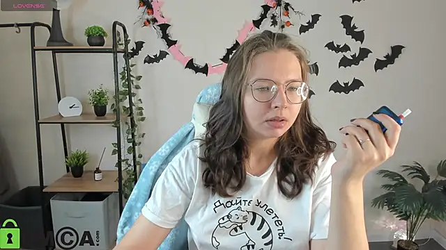 Snapshot of Nuura_Moore chatting on 11-07-25, 12:54 Nuura Moore online show from 11-07-25, 12:54