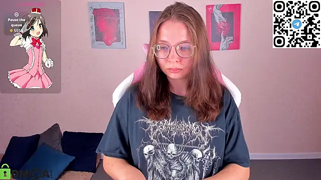 Snapshot of Nuura_Moore chatting on 11-12-25, 01:06 Nuura Moore online show from 11-12-25, 01:06