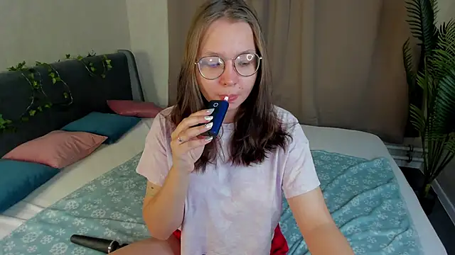 Snapshot of Nuura_Moore chatting on 11-27-25, 01:29 Nuura Moore online show from 11-27-25, 01:29