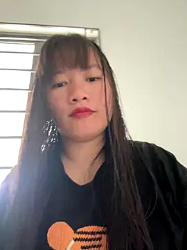 Snapshot of TrangNemo chatting on 11-04-25, 06:23 TrangNemo online show from 11-04-25, 06:23