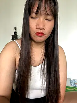 Snapshot of TrangNemo chatting on 11-07-25, 04:56 TrangNemo online show from 11-07-25, 04:56