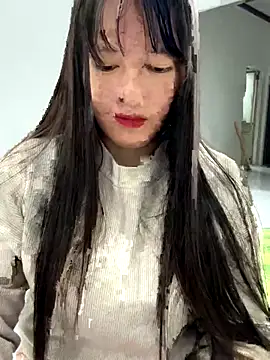 Snapshot of TrangNemo chatting on 11-13-25, 10:36 TrangNemo online show from 11-13-25, 10:36