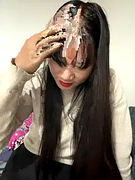 Snapshot of TrangNemo chatting on 11-20-25, 11:26 TrangNemo online show from 11-20-25, 11:26