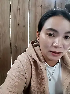 kun-love online show from 10-24-25, 04:31