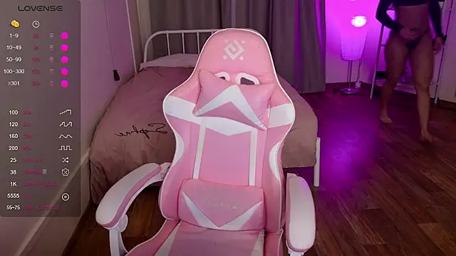 Snapshot of ShayLisse chatting on 11-27-25, 03:41 ShayLisse online show from 11-27-25, 03:41