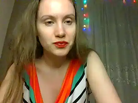 Lynirina online show from 07-18-26, 10:57
